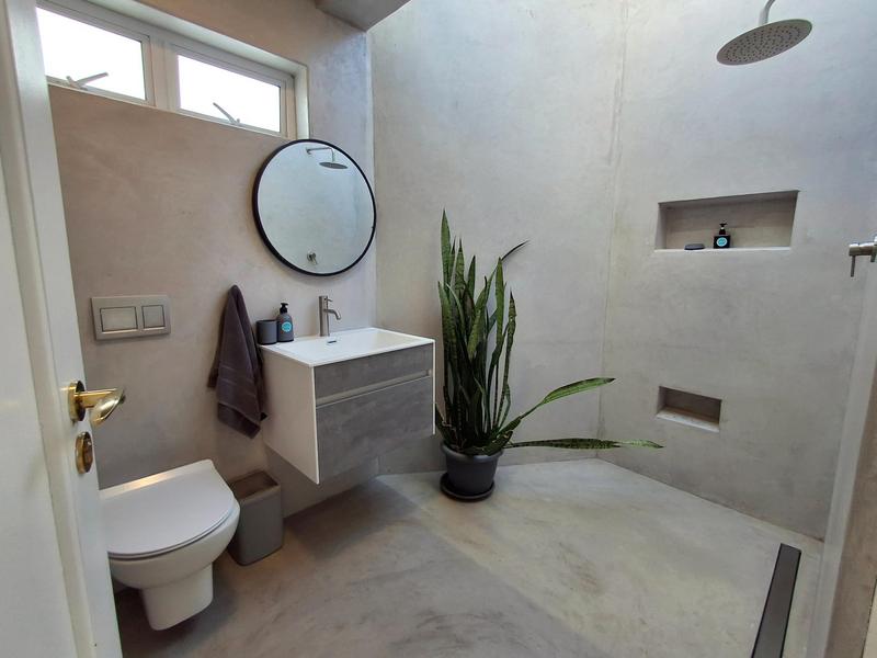 4 Bedroom Property for Sale in Britannia Bay Western Cape